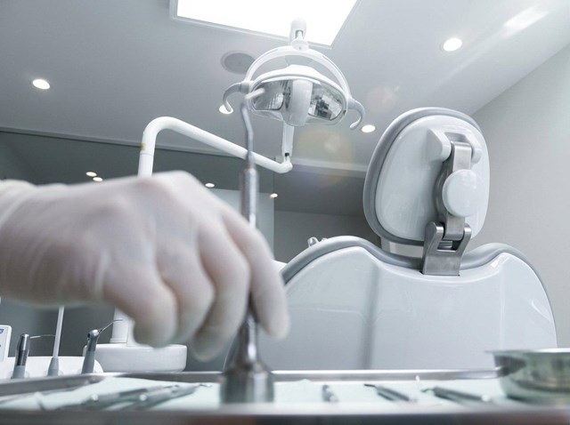 Preserva diente natural con nuestra odontología conservadora en Pontevedra - Imagen 1
